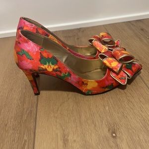 Multi color heels